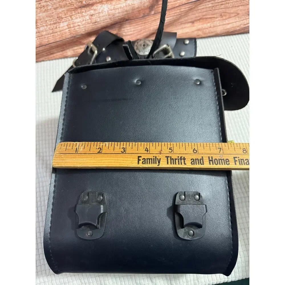 Willie and Max Black Saddlebag motorcycle with clips